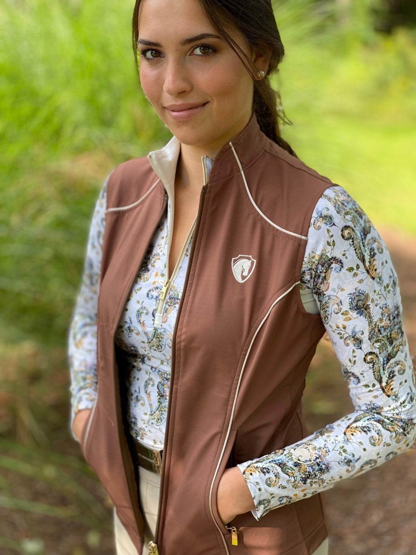 Arista Equestrian Iconic Bit Vest, Truffle