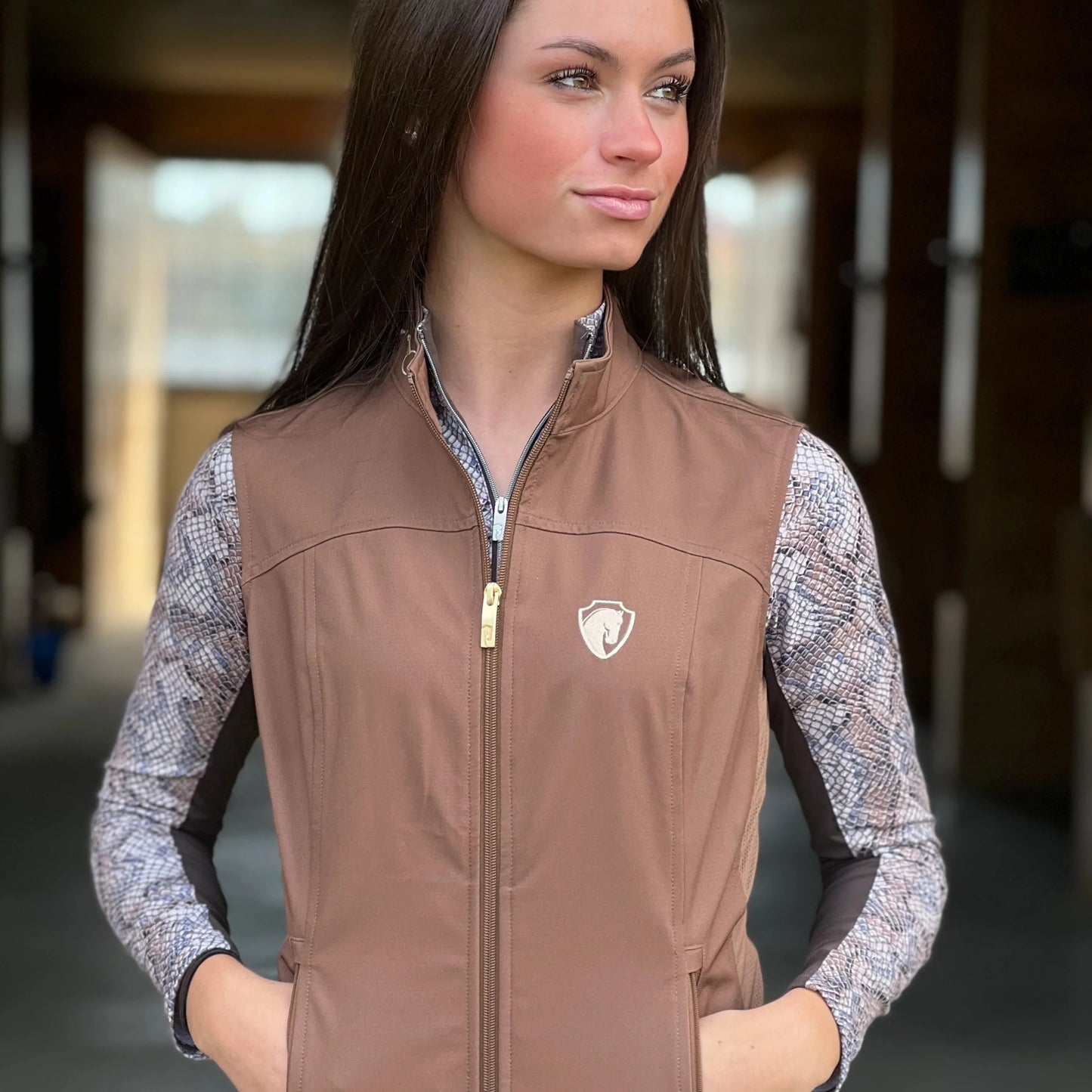 Arista Equestrian 3 Bit Vest in Truffle