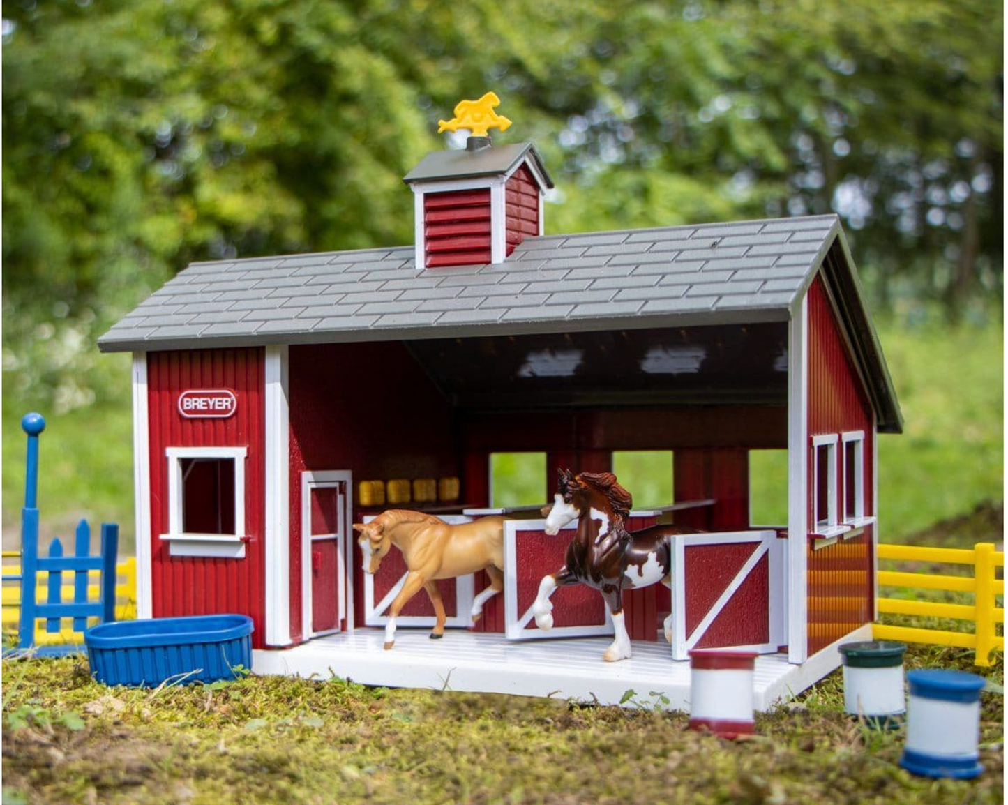 Stablemates Red Stable Set with Two Horses