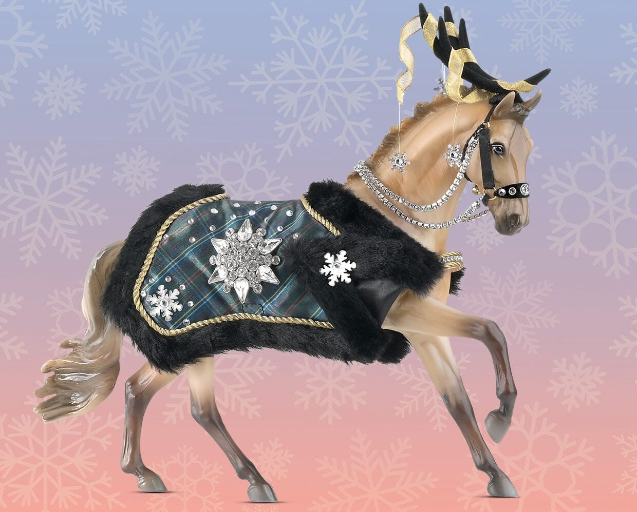 Breyer 2023 Holiday Horse, Highlander