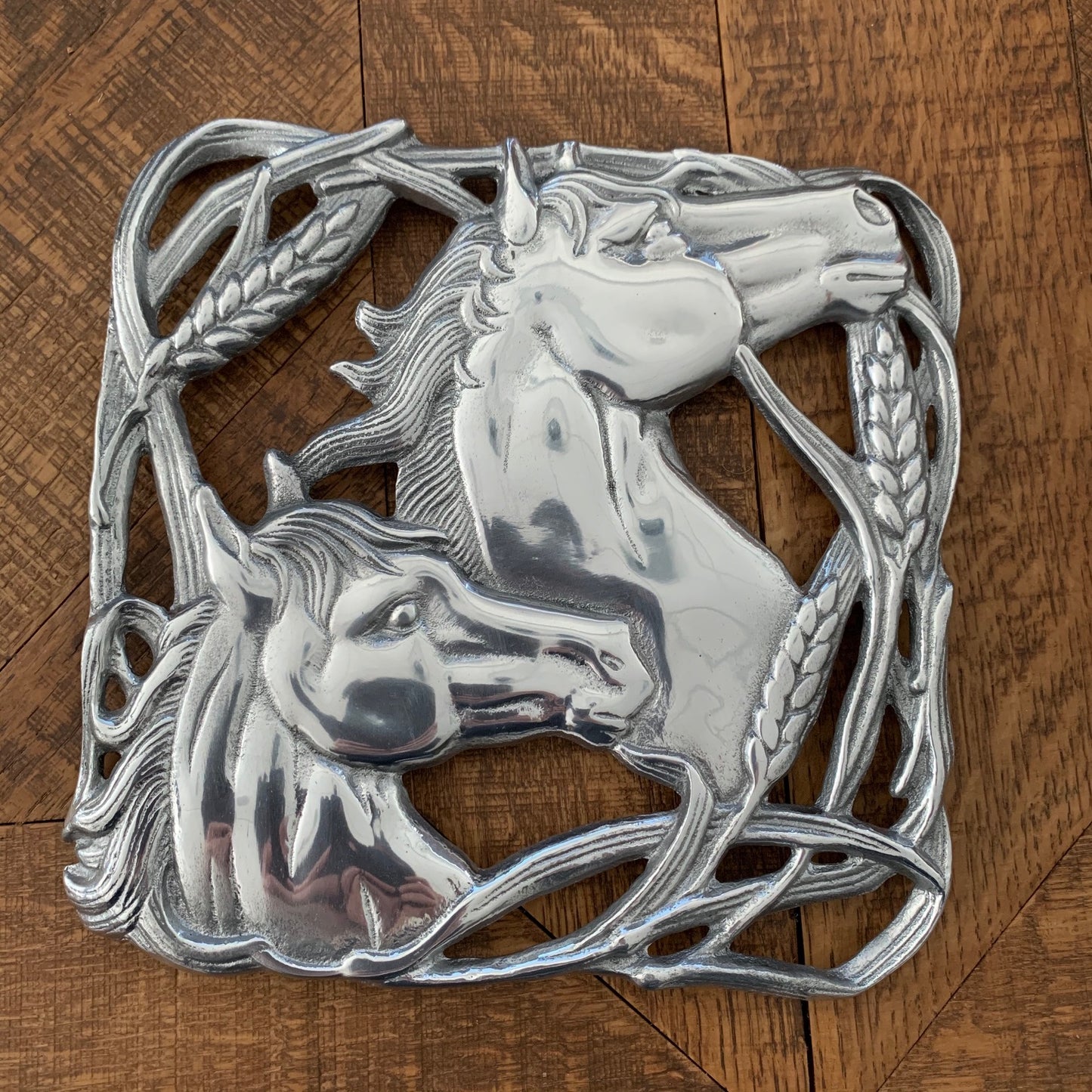 Arthur Court Horse with Wheat Trivet Two Horse Head Sourrounded by Wheat